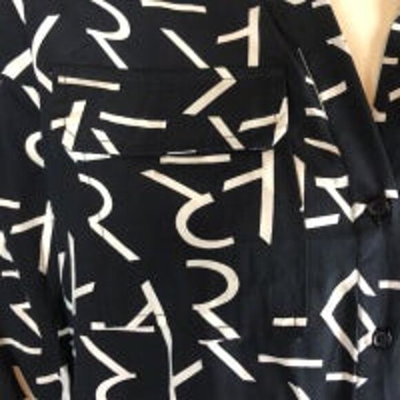 NWT Milk & Honey black & cream Abstract blouse size small - Picture 4 of 11